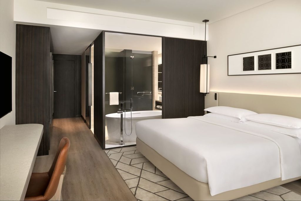 Dubai Hotel King Bed