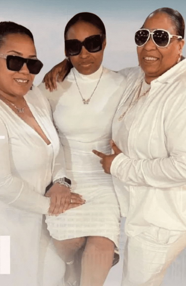 Alicia, Cha, Jenay