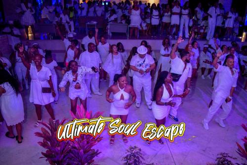 July-21-2022-All-White-Party-z4-027