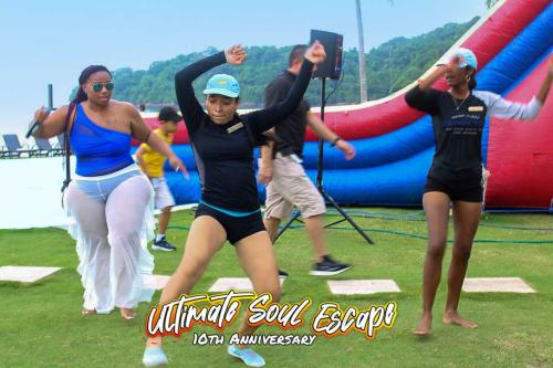 Rainy-Panama-pix-with-Logo-0303b